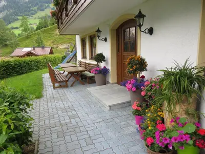 Ein Garten an der Unterkunft Landhaus Dorfer