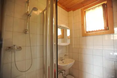 Ein Badezimmer in der Unterkunft Galsterbergalm Jagdhütte