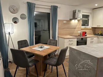 Küche/Küchenzeile in der Unterkunft FarawayHomes Studio St Wolfgang #9