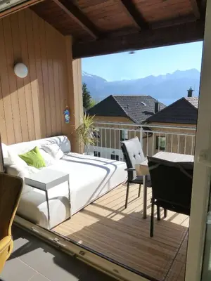 Ein allgemeiner Bergblick oder ein Berglick von der Ferienwohnung aus