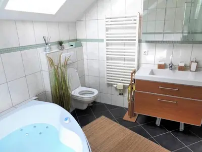Ein Badezimmer in der Unterkunft Apartment With Amazing Lake- and Mountain View