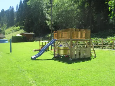 Ein Kinderspielbereich in der Unterkunft Schwarzenbacher