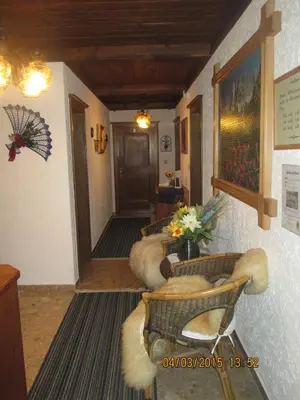 Ein Sitzbereich in der Unterkunft Schwarzenbacher