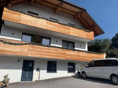 Das Gebäude in dem sich die Ferienwohnung befindet