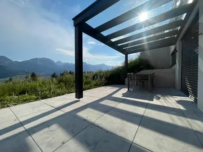 Ein allgemeiner Bergblick oder ein Berglick von der Ferienwohnung aus
