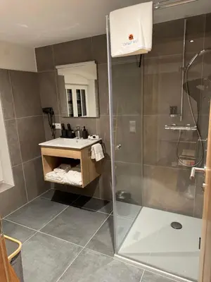 Ein Badezimmer in der Unterkunft stadtwirt bruck