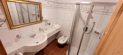 Ein Badezimmer in der Unterkunft Jagersimmerl