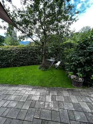 Ein Garten an der Unterkunft Flat Tom