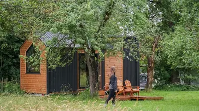 Ein Garten an der Unterkunft Lisi Grun Tiny House by Tiny Away