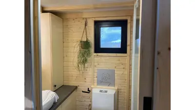 Ein Badezimmer in der Unterkunft Lisi Grun Tiny House by Tiny Away