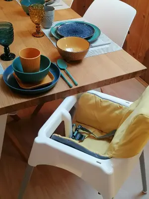 Ein Sitzbereich in der Unterkunft Alpenblumal