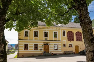 Das Gebäude in dem sich die Ferienwohnung befindet