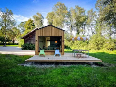Ein Garten an der Unterkunft Die Klingerei - Tiny House Wiese - Your Austrian Home