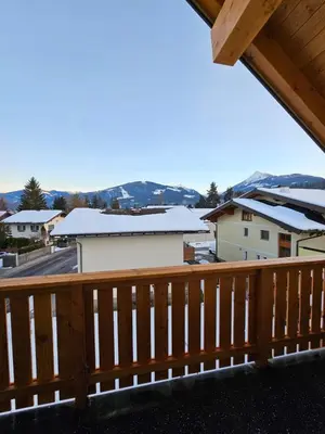 Ein allgemeiner Bergblick oder ein Berglick von der Ferienwohnung aus