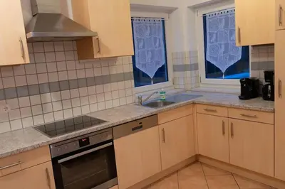 Küche/Küchenzeile in der Unterkunft Tanjas gemütliches Haus am Mondsee