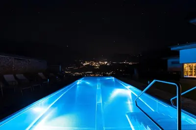 Der Swimmingpool an oder in der Nähe von Chalet Winterbauer