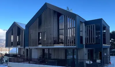 Das Gebäude in dem sich die Ferienwohnung befindet