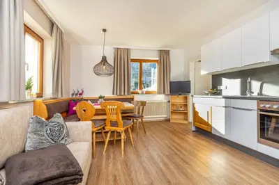 Küche/Küchenzeile in der Unterkunft Herzerl-Chalet Appartements