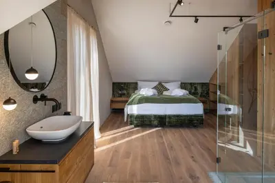 Ein Bett oder Betten in einem Zimmer der Unterkunft Luxus AlmChalets Schladming-Dachstein