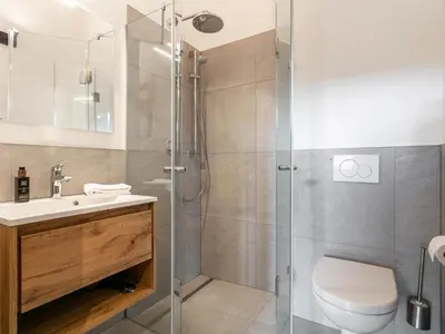 Ein Badezimmer in der Unterkunft Grebenzen Lodge 35