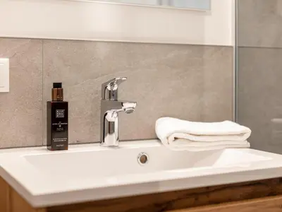 Ein Badezimmer in der Unterkunft Grebenzen Lodge 35