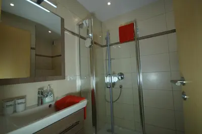 Ein Badezimmer in der Unterkunft Haus Hildegard