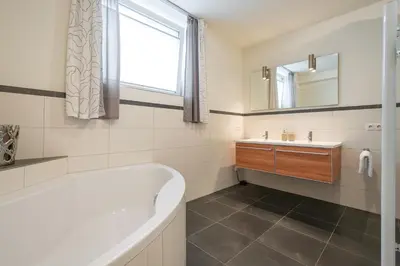 Ein Badezimmer in der Unterkunft Appartement Christine