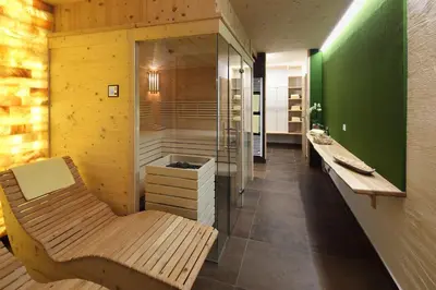 Ein Sitzbereich in der Unterkunft Chalet Alm Planai