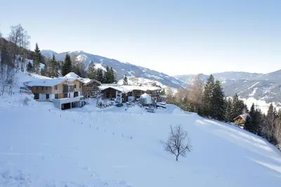 Chalet Alm Planai im Winter