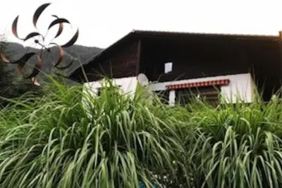 Ein Garten an der Unterkunft Landhaus Tamberg zur Alleinnutzung