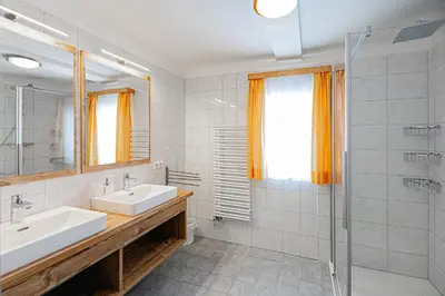Ein Badezimmer in der Unterkunft Haus Isabella Obertauern