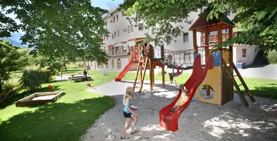 Ein Kinderspielbereich in der Unterkunft Haus der Begegnung