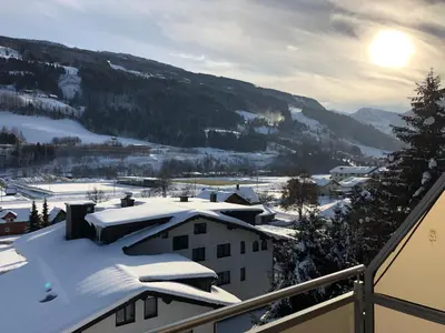 Ein allgemeiner Bergblick oder ein Berglick von der Ferienwohnung aus