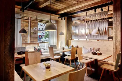 Ein Sitzbereich in der Unterkunft Alpenhotel Perner