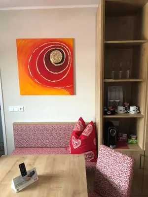 Ein Sitzbereich in der Unterkunft Hotel-Skischule Krallinger