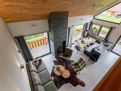 Ein Sitzbereich in der Unterkunft Alpinn Wellness 2