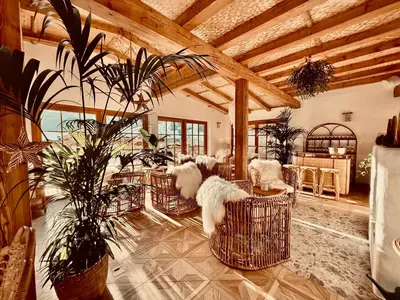 Ein Sitzbereich in der Unterkunft SEIN Boutique Suites - ADULTS ONLY