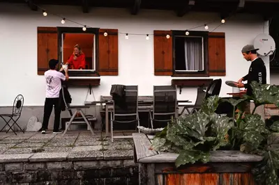 Gäste, die in der Unterkunft CHILLHAUS Pear Mountain by AA Holiday Homes übernachten