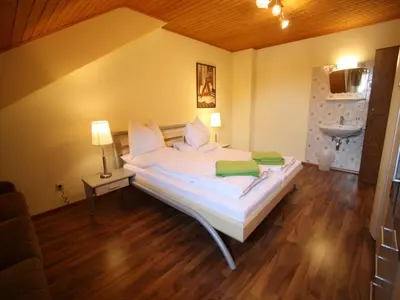 Ein Bett oder Betten in einem Zimmer der Unterkunft Scenic Apartment in Krispl Salzburg with Swimming Pool