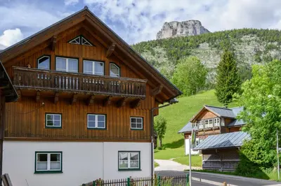 Ein allgemeiner Bergblick oder ein Berglick von der Ferienwohnung aus