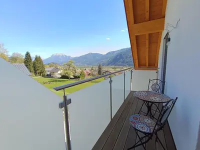 Ein allgemeiner Bergblick oder ein Berglick von der Ferienwohnung aus