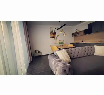 Ein Sitzbereich in der Unterkunft Noor Lux Apartments