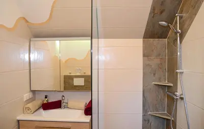 Ein Badezimmer in der Unterkunft Ferienwohnung - Weißpriach