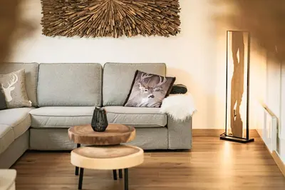 Ein Sitzbereich in der Unterkunft Pistenblick Lodge