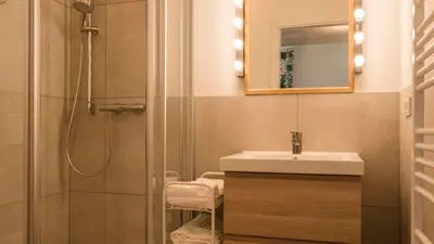 Ein Badezimmer in der Unterkunft Green Lodge