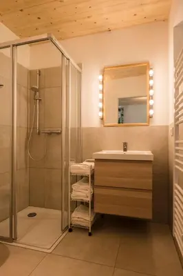 Ein Badezimmer in der Unterkunft Green Lodge