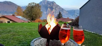 Ein allgemeiner Bergblick oder ein Berglick von der Ferienwohnung aus
