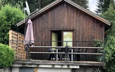 Das Gebäude in dem sich das Chalet befindet