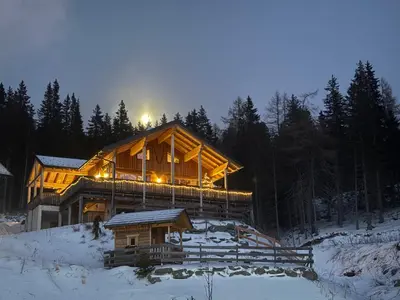 Sonnberg Chalet - Entspannung pur im Luxus Chalet mit Whirlpool-Sauna im Winter