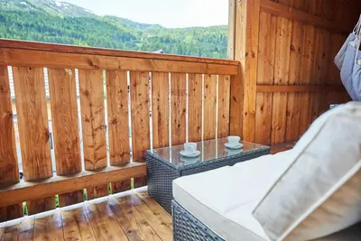 Ein allgemeiner Bergblick oder ein Berglick von der Ferienwohnung aus